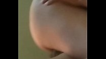 Русская красотуля со худым телом дарит парню удовольствие анально-вагинальным трахом